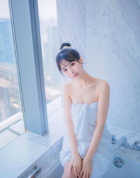 日本一卡两卡三卡四卡无卡国色天香_4K日韩电影在线